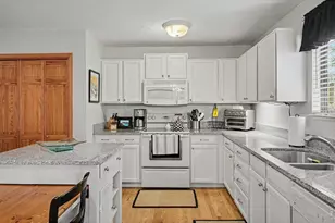 717 Shipman Mountain Ct, Windsor, CO 80550 - Photo 2