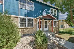 406 Mulberry Dr, Loveland, CO 80538 - Photo 2