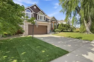 1037 Deer Creek Ln, Fort Collins, CO 80526 - Photo 2