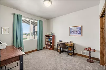 1643 Hoehne St, Loveland, CO 80538 - Photo 20
