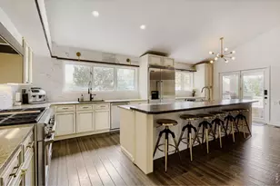 6556 S Adams Ct, Centennial, CO 80121 - Photo 2