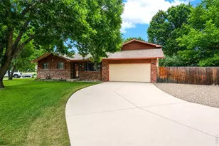 3248 Camelot Dr, Fort Collins, CO 80525 - Photo 2