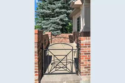 49 Coral Pl, Greenwood Village, CO 80111 - Photo 4