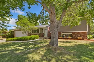 1833 Manchester Dr, Fort Collins, CO 80526 - Photo 4
