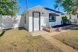 1136 N 7th St, Sterling, CO 80751 - Photo 2