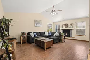 328 Gypsum Ln, Johnstown, CO 80534 - Photo 4