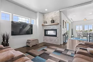 128 Chapel Hill Cir, Brighton, CO 80601 - Photo 8