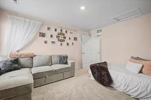 15704 Roslyn St, Thornton, CO 80602 - Photo 36