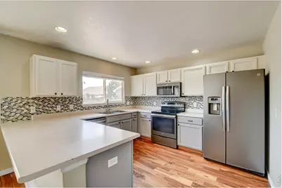 2504 Carriage Dr, Milliken, CO 80543 - Photo 12
