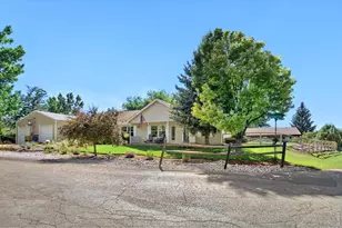 121 Victoria Dr, Fort Collins, CO 80525 - Photo 6