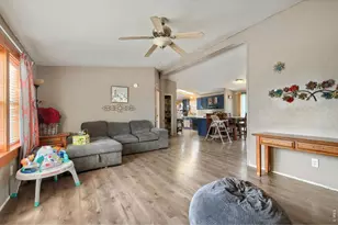 415 E Woodward Ave, Keenesburg, CO 80643 - Photo 4