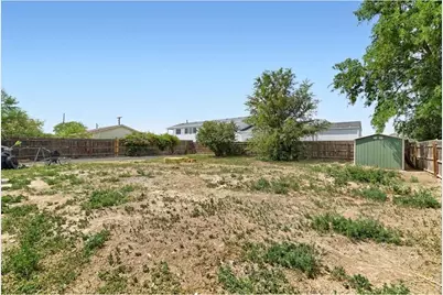 415 E Woodward Ave, Keenesburg, CO 80643 - Photo 14