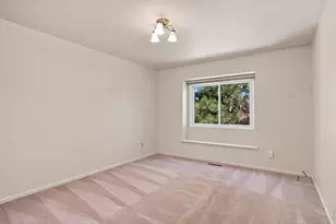 1050 Cunningham Dr, Fort Collins, CO 80526 - Photo 20