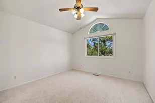 1050 Cunningham Dr, Fort Collins, CO 80526 - Photo 26