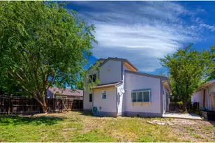 1909 Juniper St, Longmont, CO 80501 - Photo 4