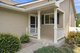 3754 Carrington Cir, Fort Collins, CO 80525 - Photo 4