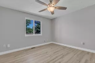 2058 Sumac St, Longmont, CO 80501 - Photo 18