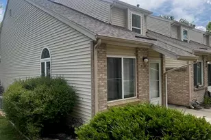 2142 Meadow Ct, Longmont, CO 80501 - Photo 2