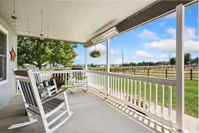 2145 E 57th St, Loveland, CO 80538 - Photo 4