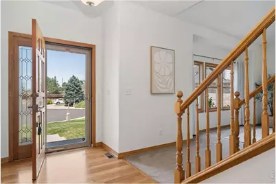 2413 Willow Ln, Longmont, CO 80503 - Photo 4