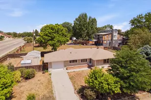 1360 Pine St, Loveland, CO 80537 - Photo 32