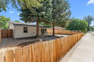 1321 E 5th St, Loveland, CO 80537 - Photo 32