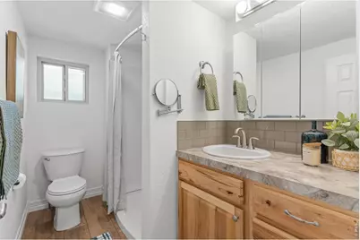 1321 E 5th St, Loveland, CO 80537 - Photo 28