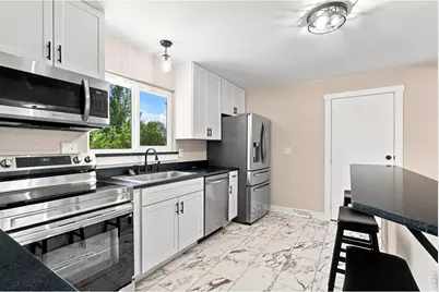 1824 24th Ave Ct, Greeley, CO 80634 - Photo 10