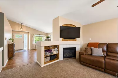 5472 Fox Run Blvd, Longmont, CO 80504 - Photo 8