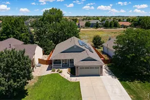 5472 Fox Run Blvd, Longmont, CO 80504 - Photo 2
