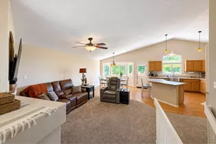5472 Fox Run Blvd, Longmont, CO 80504 - Photo 6