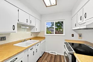 12818 W Adriatic Ave, Lakewood, CO 80228 - Photo 10