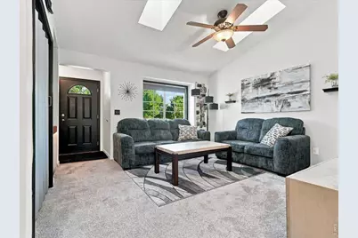 2232 E 18th St, Loveland, CO 80538 - Photo 4