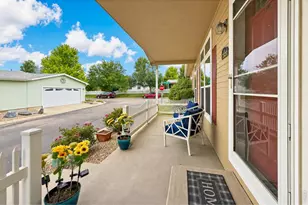 7821 St Vrain Dr, Frederick, CO 80530 - Photo 4