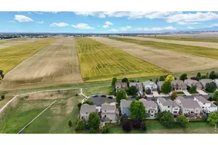 7586 Triangle Dr, Fort Collins, CO 80525 - Photo 2