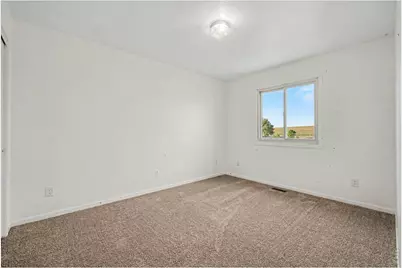 915 Kansas Ave, Berthoud, CO 80513 - Photo 18