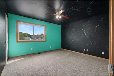 915 Kansas Ave, Berthoud, CO 80513 - Photo 16