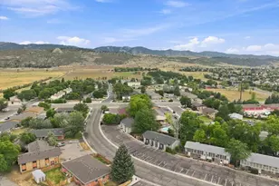 1727 Azalea Dr, Fort Collins, CO 80526 - Photo 6