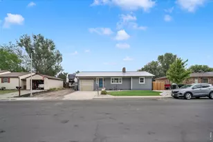 817 Bob Blvd, Brush, CO 80723 - Photo 1