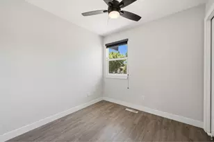 1640 Amherst Dr, Longmont, CO 80503 - Photo 6