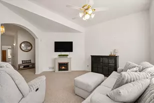 925 Falcon Ridge Ct, Eaton, CO 80615 - Photo 6