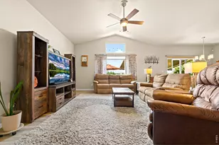 2005 Saddleback Dr, Milliken, CO 80543 - Photo 10