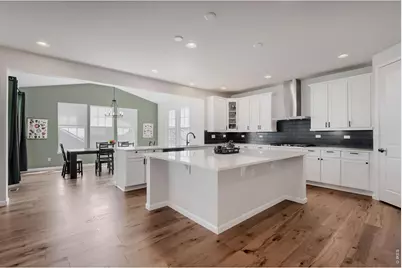 7170 S Uriah St, Aurora, CO 80016 - Photo 8