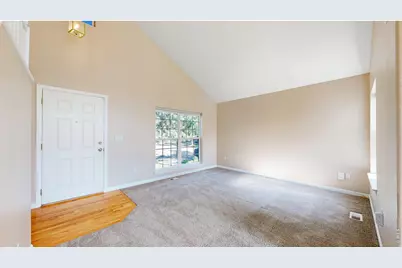 1808 Wildrose Dr, Longmont, CO 80503 - Photo 6