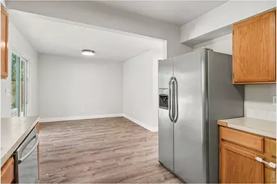 1065 E 5th St, Loveland, CO 80537 - Photo 8