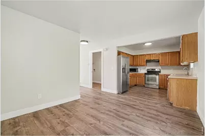 1065 E 5th St, Loveland, CO 80537 - Photo 6