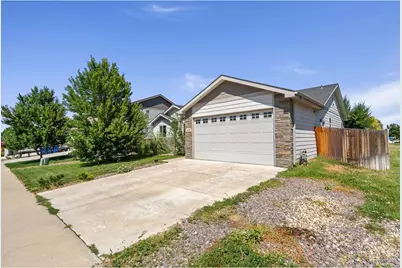830 S Rachel Ave, Milliken, CO 80543 - Photo 4