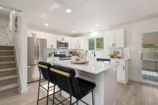 2433 Sunset Dr, Longmont, CO 80501 - Photo 10