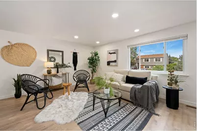 2433 Sunset Dr, Longmont, CO 80501 - Photo 4
