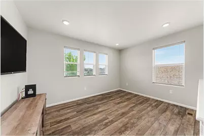 3025 Pawnee Creek Dr, Loveland, CO 80538 - Photo 16